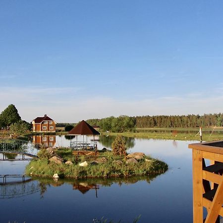 Отель Kvetky Yablyni Sutoki Экстерьер фото